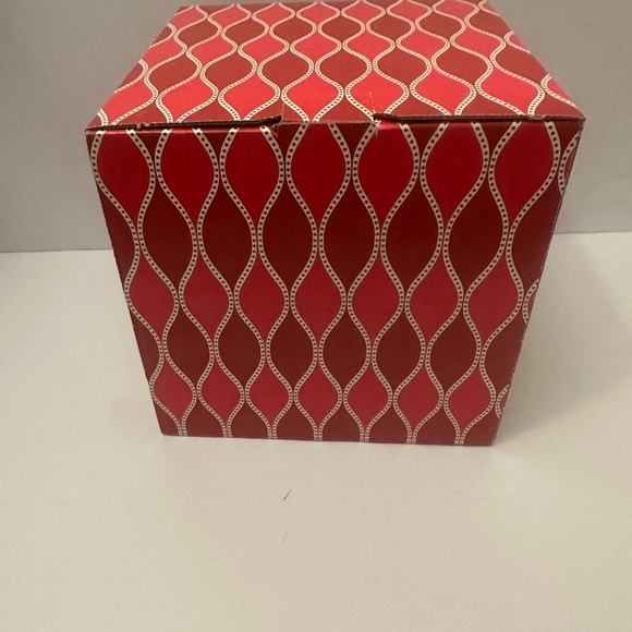 Mystery Red Decorative Box with White Pattern With Accessories Items. NWT - Picture 1 of 4